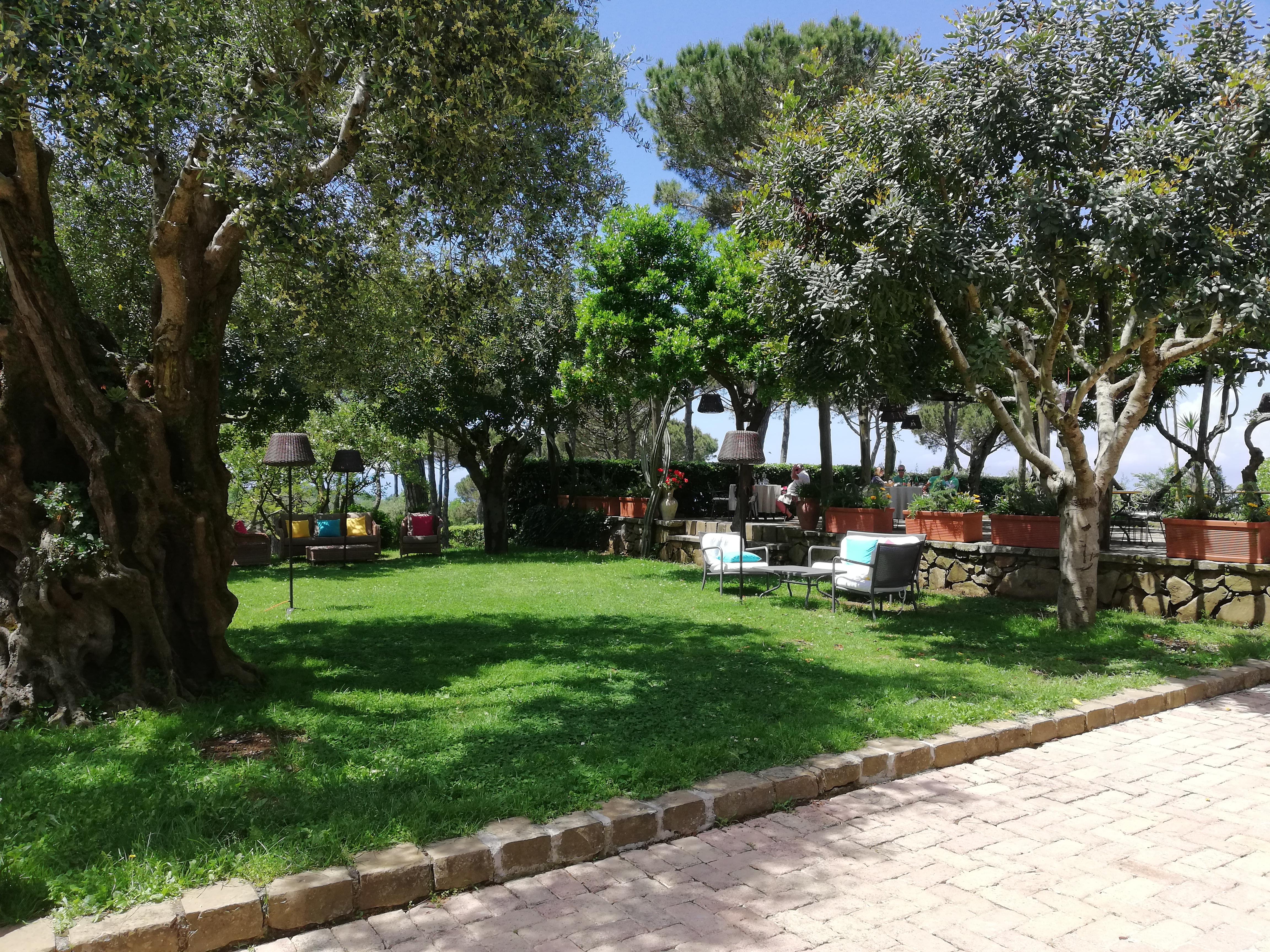 Отель Oasi Olimpia Relais Сант-Агата-суи-Дуэ-Гольфи Экстерьер фото